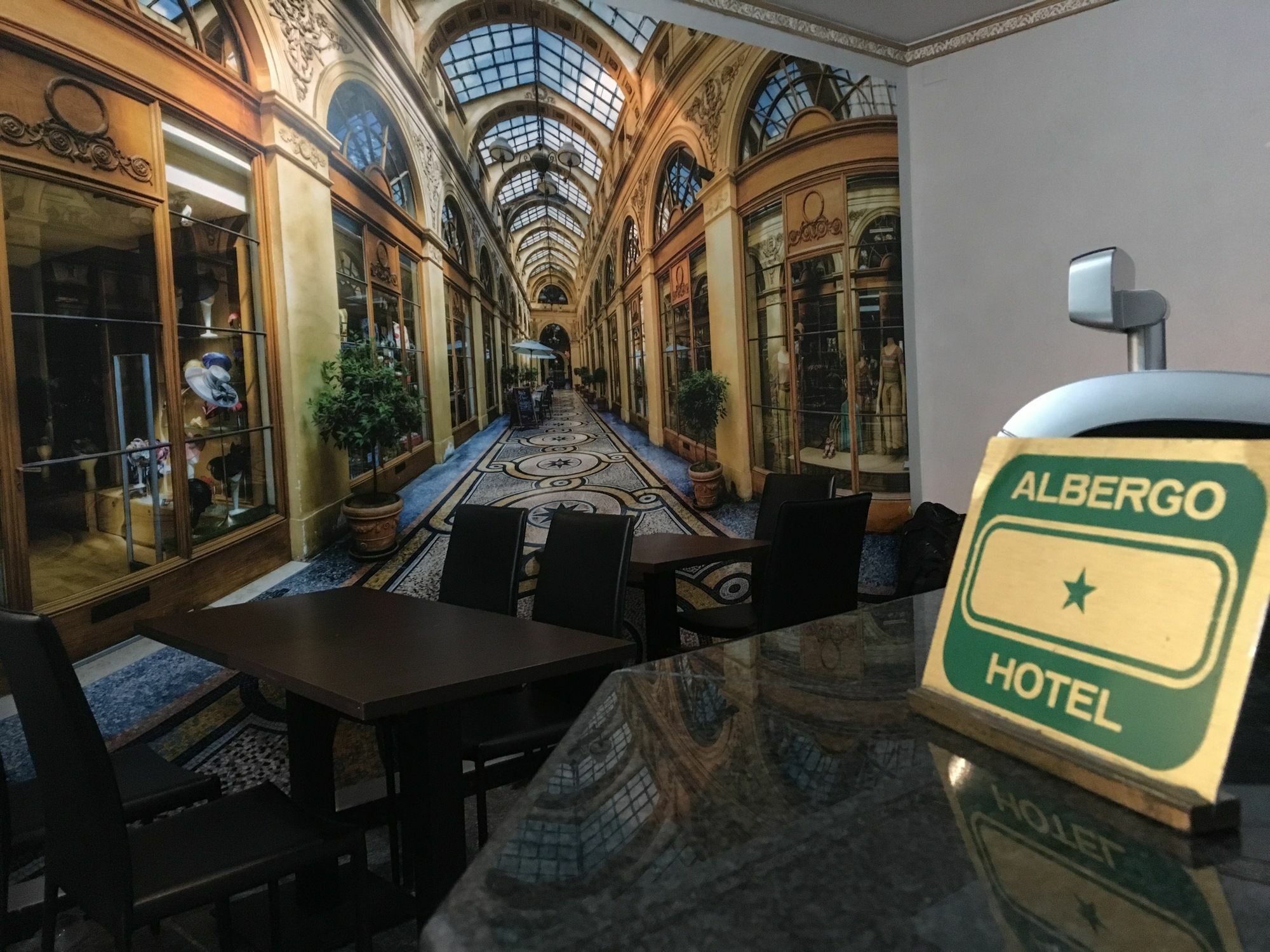 Soperga Guesthouse Milano Exteriör bild